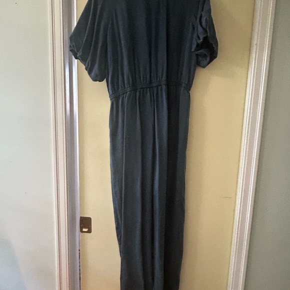 J Crew Drapey Jumpsuit Size Medium - Picture 5 of 5